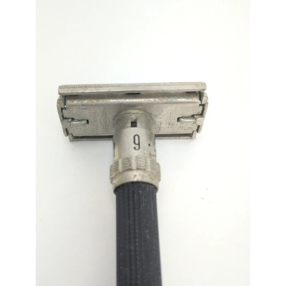 1969 Gillette Super Adjustable Black Beauty O4 Vintage Safety Razor